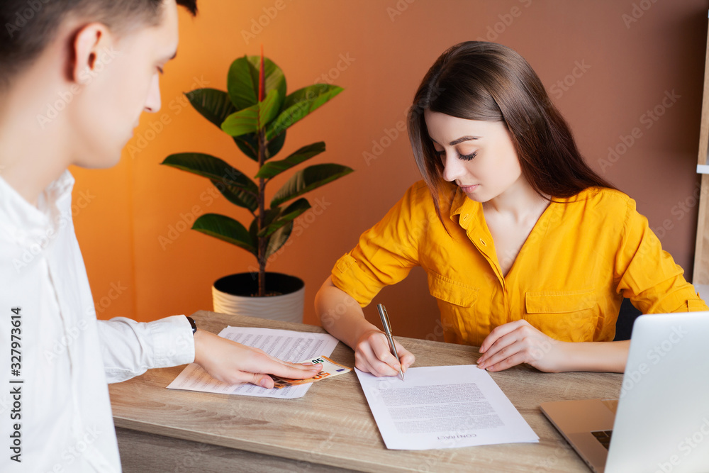 The employee offered a bribe for a favorable contract signing The employee offered a bribe for a favorable contract signing