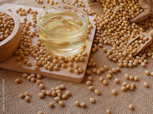  Soybean oil on the cutting board