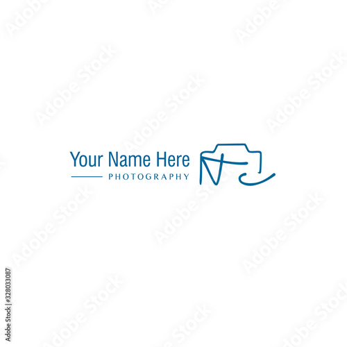 Te Initial Signature Photography Logo