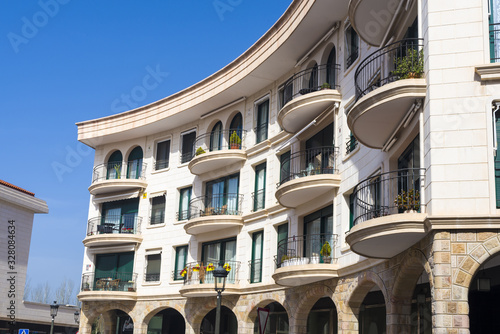 Building on city with differents residents