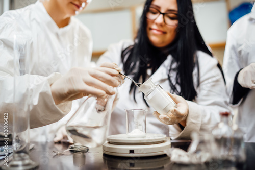 Bilde på lerret Team of pharmacists developing parenteral antibody antivirus