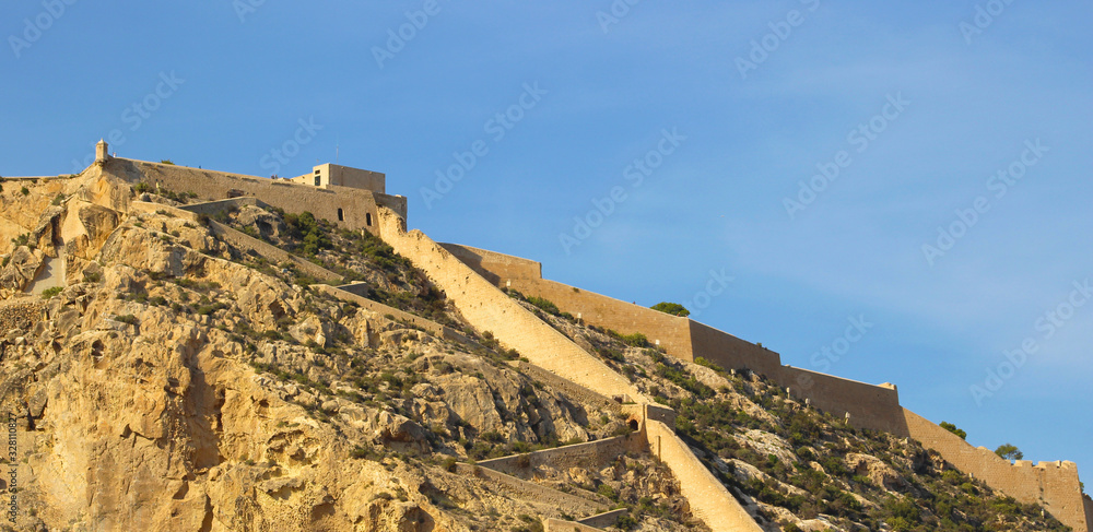 Castillo de Santa Bárbara, Alicante, España