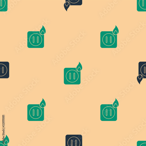 Green and black Electric wiring of socket in fire icon isolated seamless pattern on beige background. Electrical safety concept. Plug outlet on fire. Vector Illustration