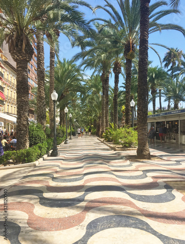 Paseo de la Explanada, Alicante, España