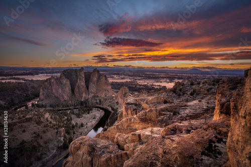 Stunning sunset at Smith Rock State Park
