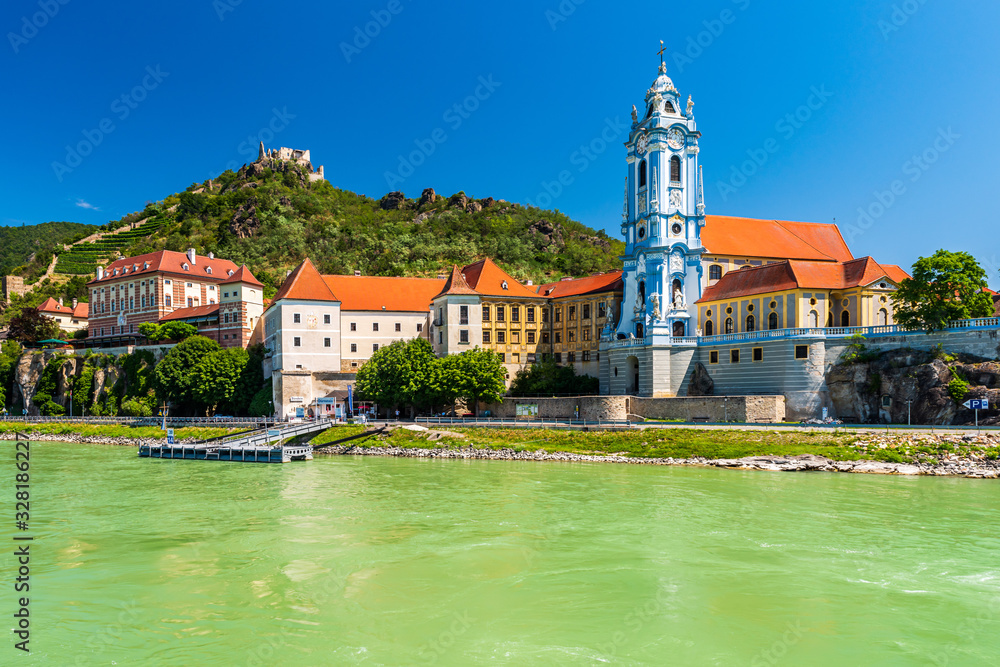 Naklejka premium Village of Durnstein