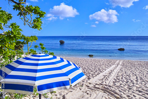 宮古島の南海岸に位置する保良川ビーチへの入り口