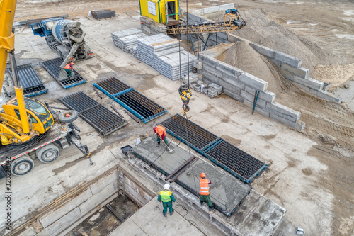 Canvas Print Factory for the production of reinforced concrete piles