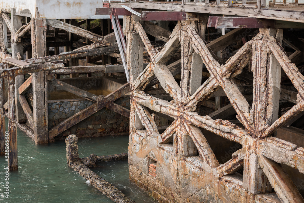 Reinforced concrete have cracked and rusty in steel structure in caused by salt in the sea