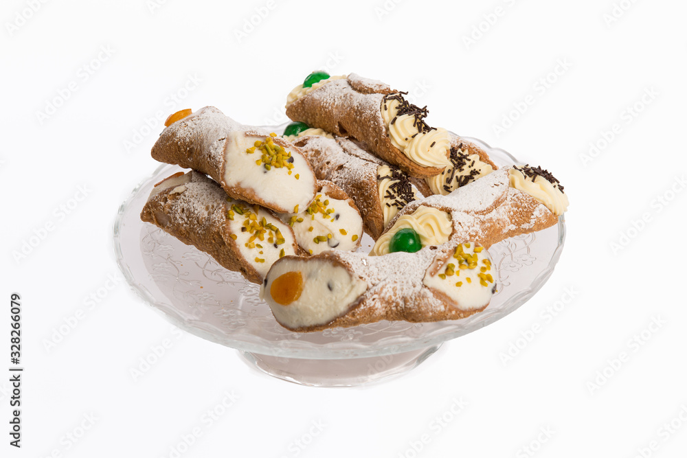Pasticceria - Cannolo Ricotta, frittierte Teigrollen italienisch Pasticceria - Cannolo Ricotta, frittierte Teigrollen italienisch