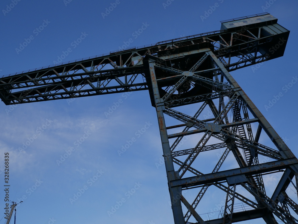 Dockside crane