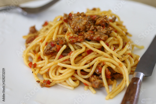spaghetti au boeuf et aux poivrons