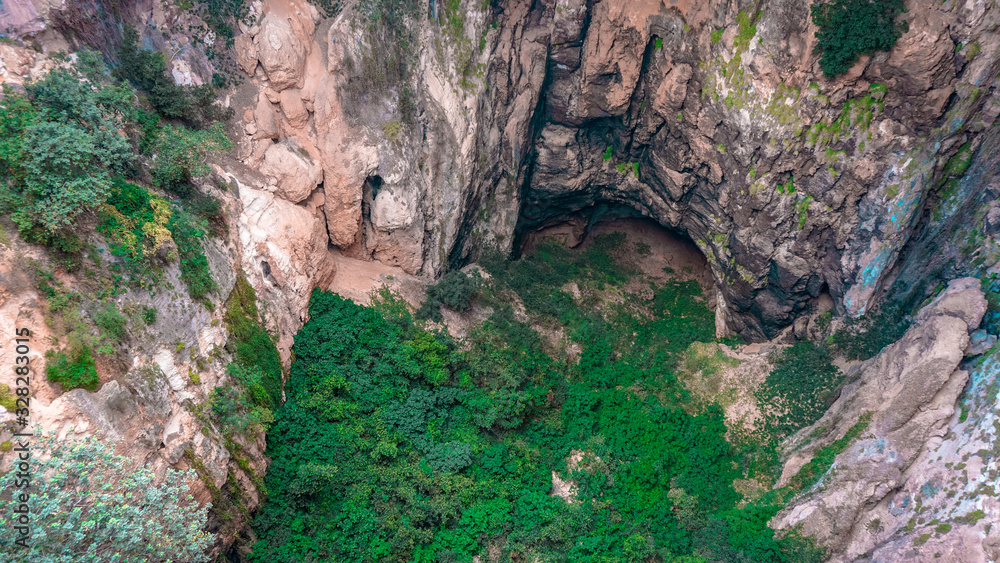 cave cave