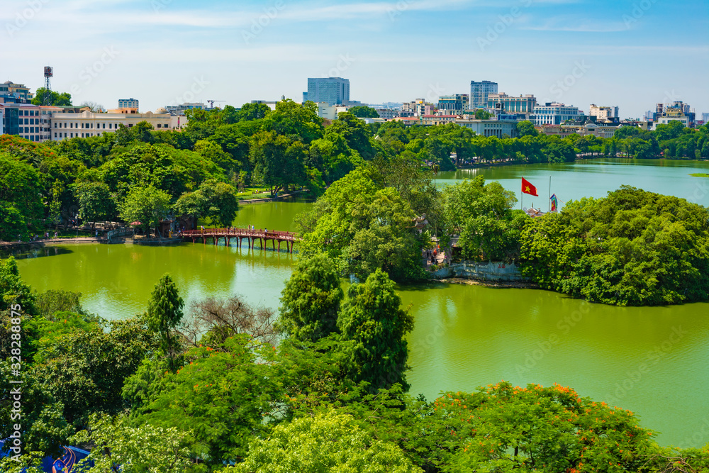 Φωτογραφία Hanoi, Vietnam - 22nd June 2019: Morning Sunlight Bridge and Temple of the Jade
