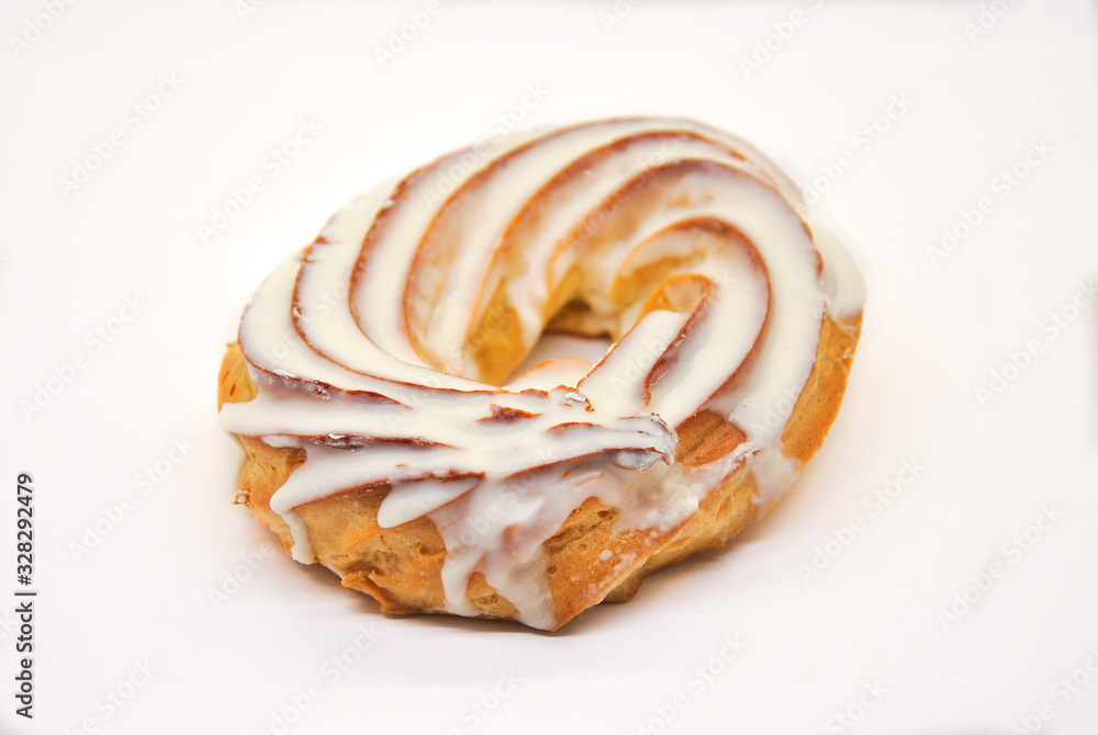 Fototapeta premium custard ring white background 