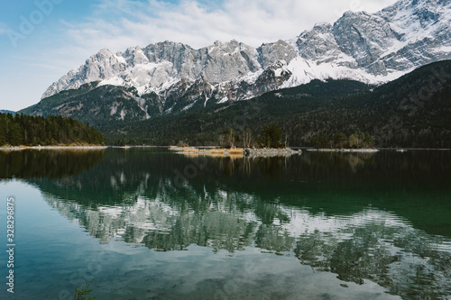 Lake in the Mountains © domiiiw