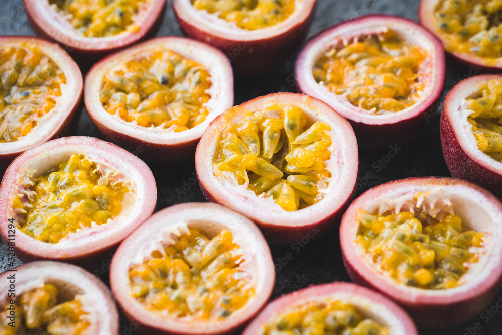 Fresh passion fruits-Passion fruit slices-Healthy fruit