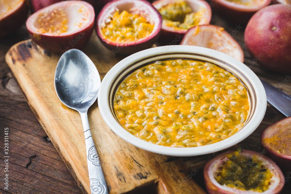 Fresh passion fruits-Passion fruit slices-Healthy fruit Fresh passion fruits-Passion fruit slices-Healthy fruit