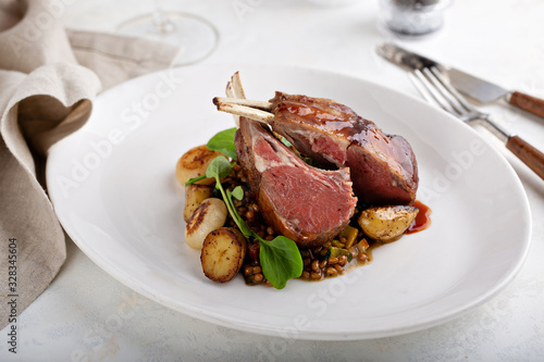 Canvas Print Roasted rack of lamb