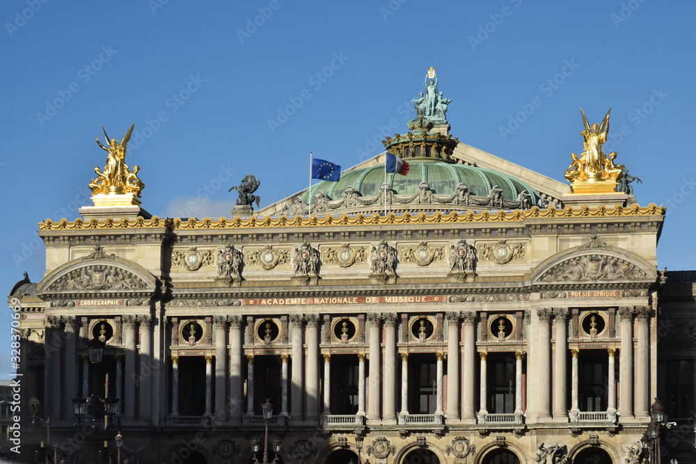 Paris, France : l'opéra Garnier.