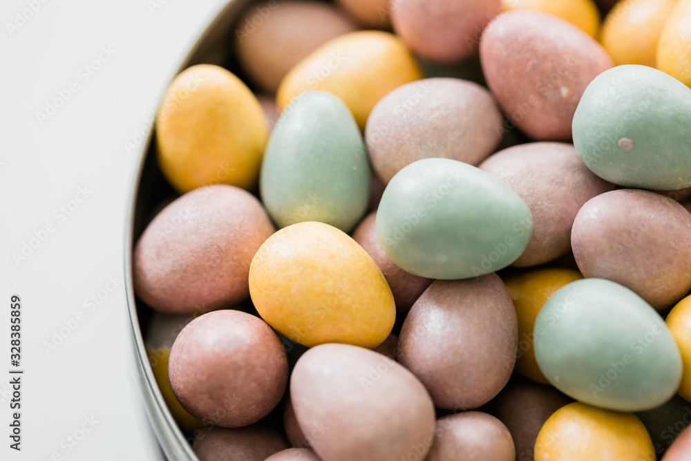 Mini Candy Covered Chocolate Eggs Mini Candy Covered Chocolate Eggs