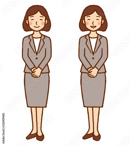 スーツの女性　全身