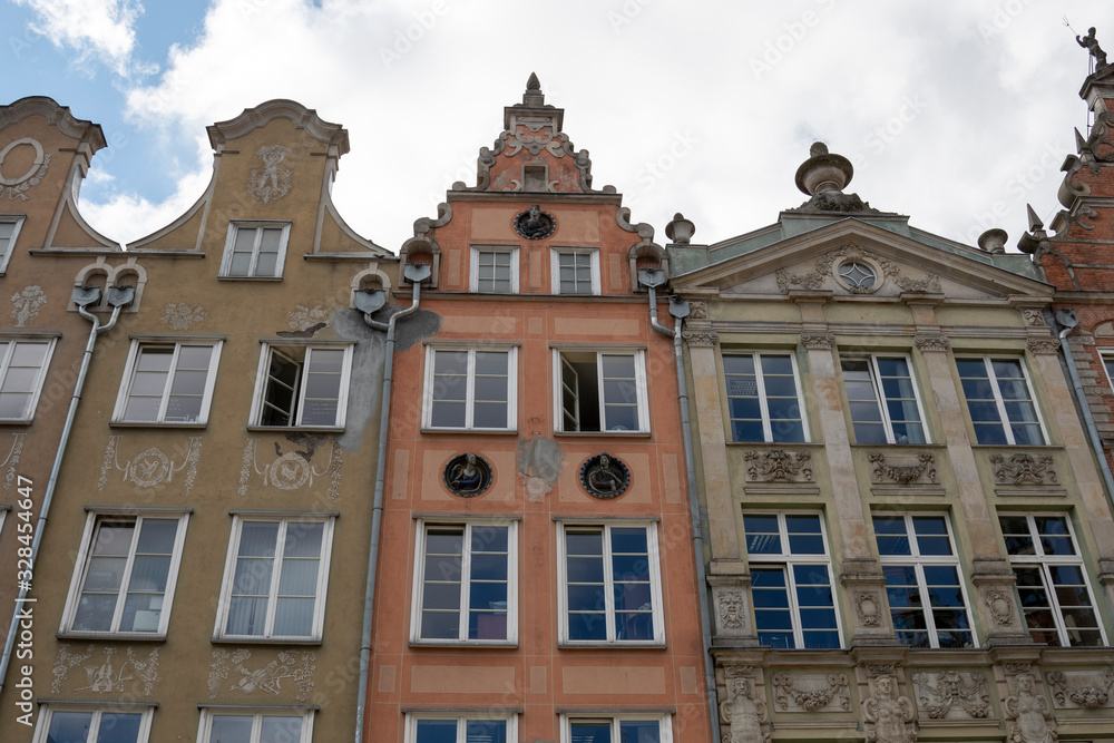 Häuser und Giebel in der schönen wieder aufgebauten Altstadt Danzigs
