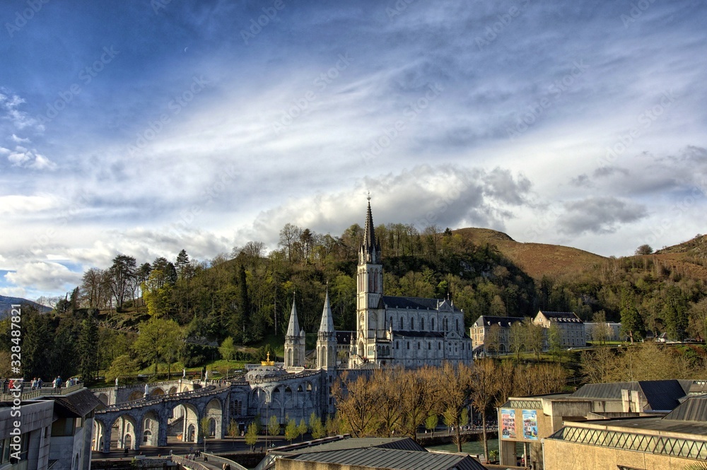 Sanctuary of the Mother of God in Lourdes