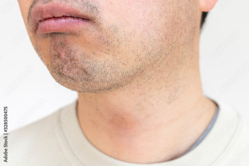 Obraz premium 無精ひげの男の口元