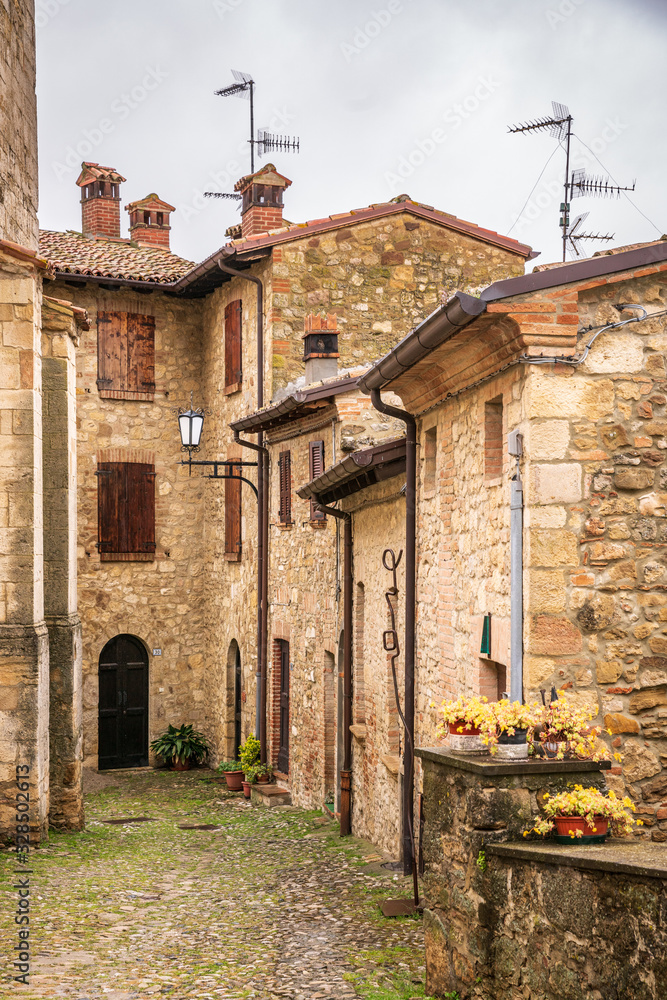 Fototapeta premium Vigoleno Castle, Vigoleno, Emilia Romagna, Italy