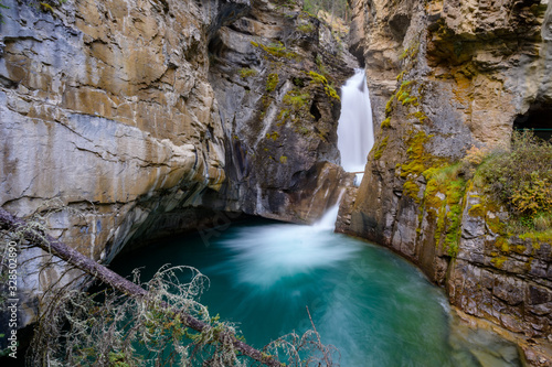 Johnston Canyon waterfall, Banff, Alberta Kanada travel destination © Jaro