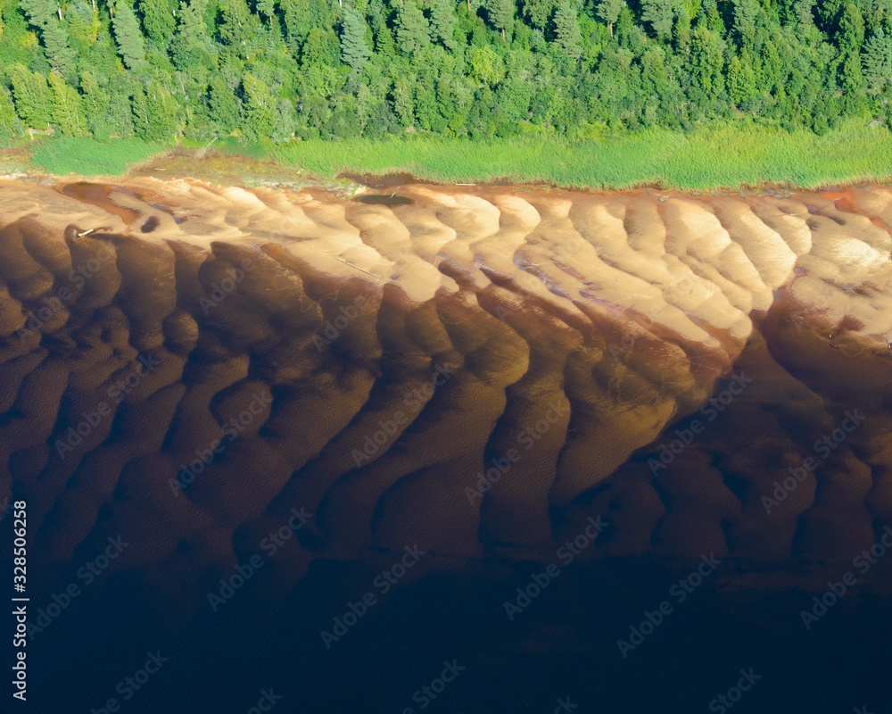 Obraz premium Aerial shot of river and sandbank, Klarälven, Värmland, Sweden