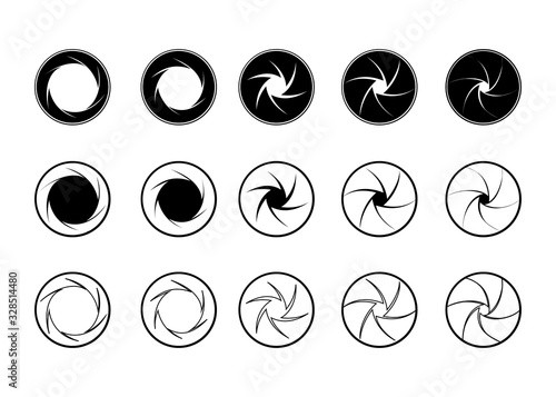 Set of camera lens aperture icons 