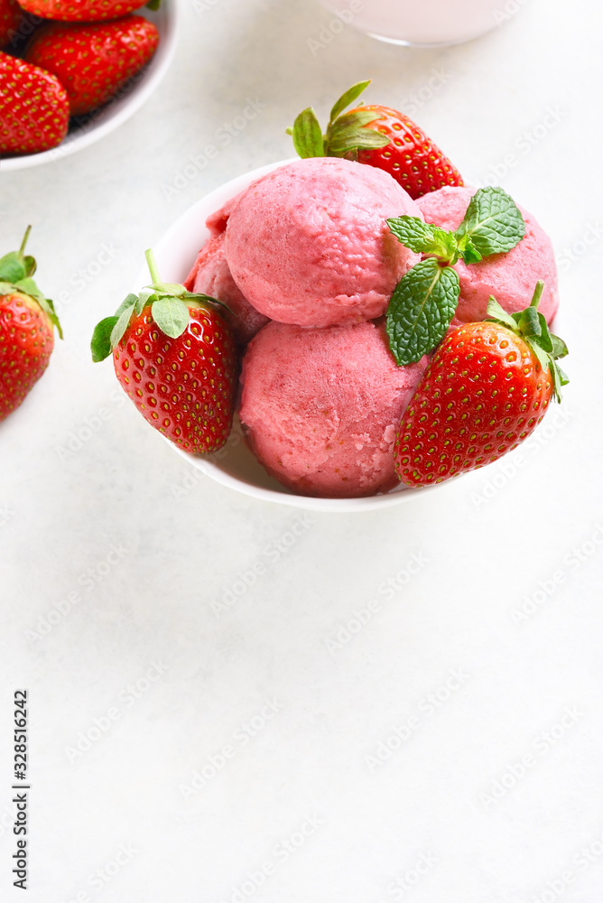 Strawberry ice cream with fresh berries Strawberry ice cream with fresh berries