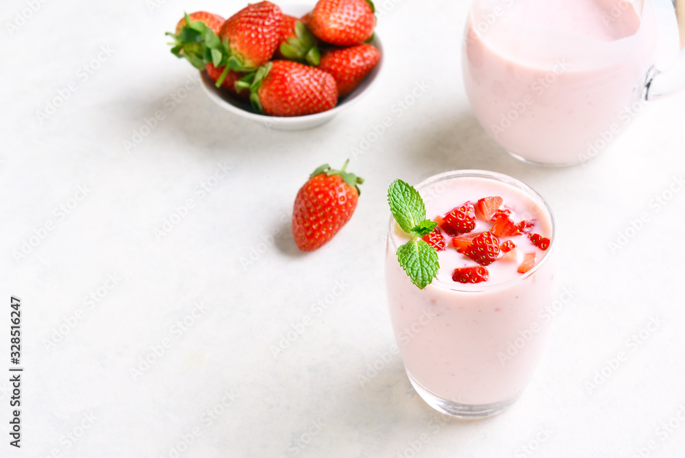Strawberry yogurt with fresh berries Strawberry yogurt with fresh berries