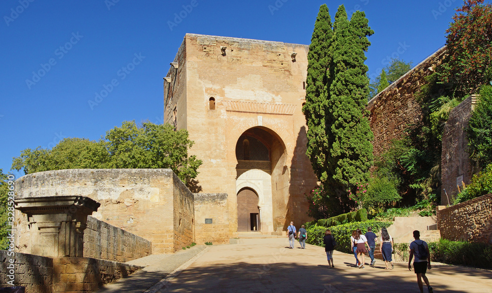 porte de l'Alhambra