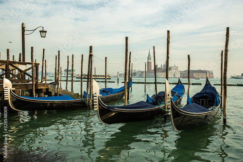 gondolas in Venice © Anita Gläßner