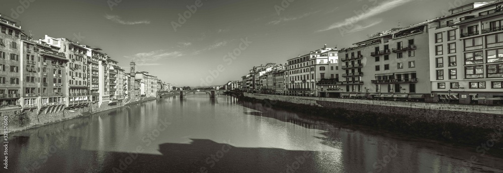 Naklejka premium italia Florencja stary most na rzece 
