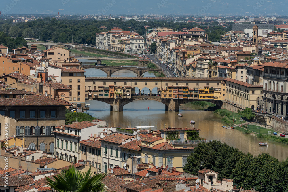 Naklejka premium Florencja stary most na rzece panorama
