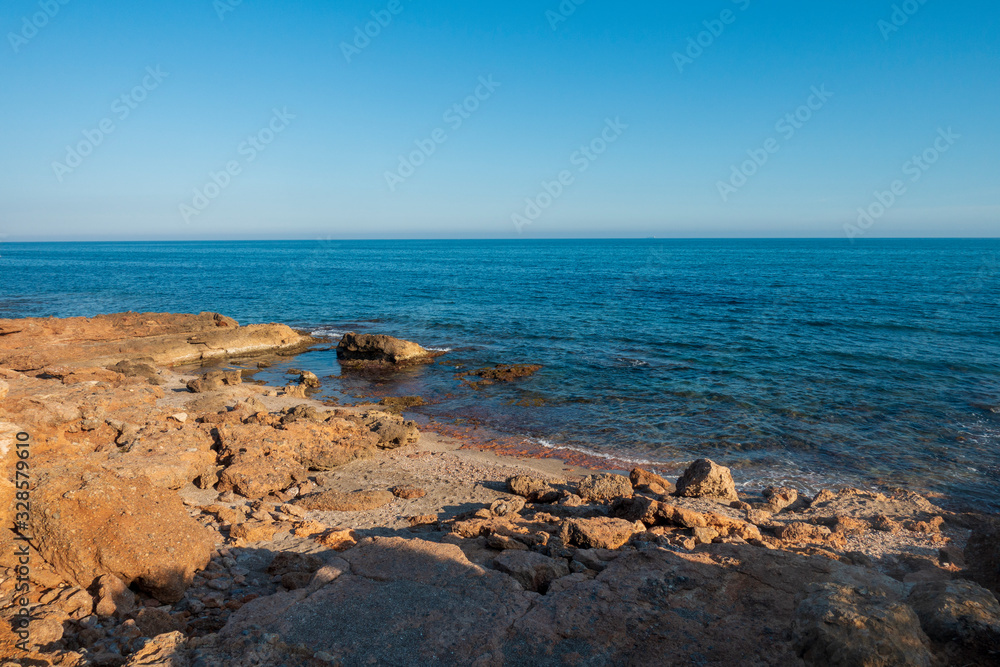 A clear day at the Renega de Oropesa beach