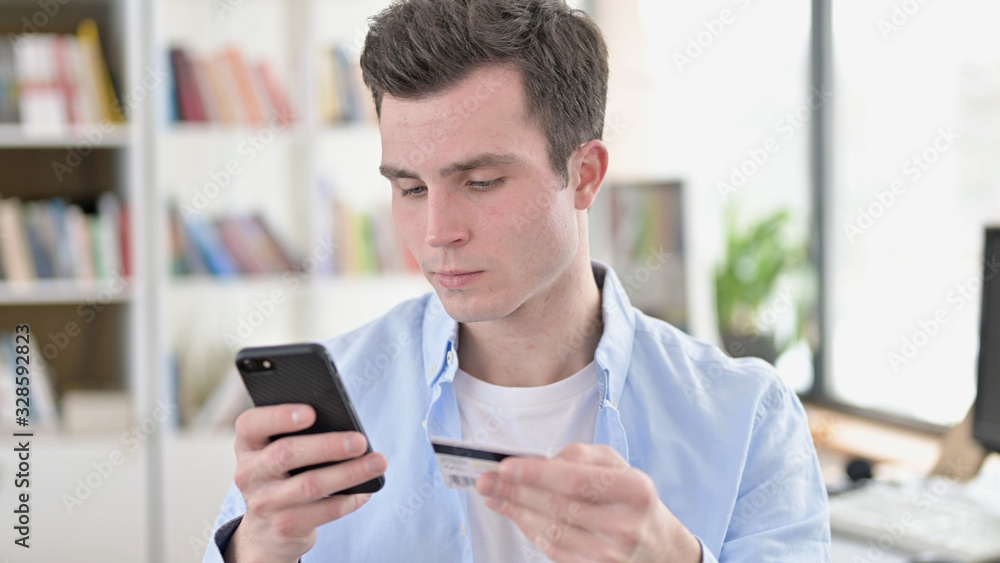 Online Shopping, Using Credit Card on Smartphone Online Shopping, Using Credit Card on Smartphone