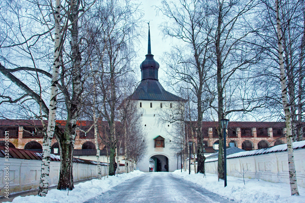 Main gate to the internal part of Kirillo-Belozersky Monastery, Russia