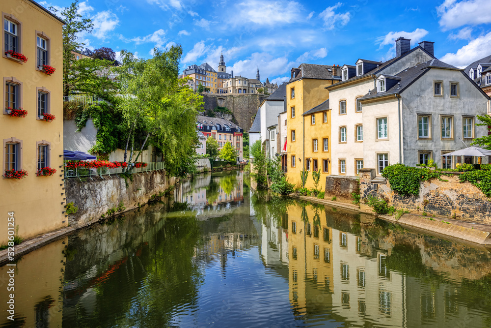 Luxembourg city, Grund quarter and the Old town