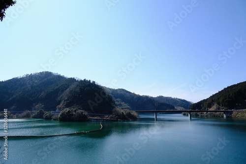 風景 山 湖 ダム