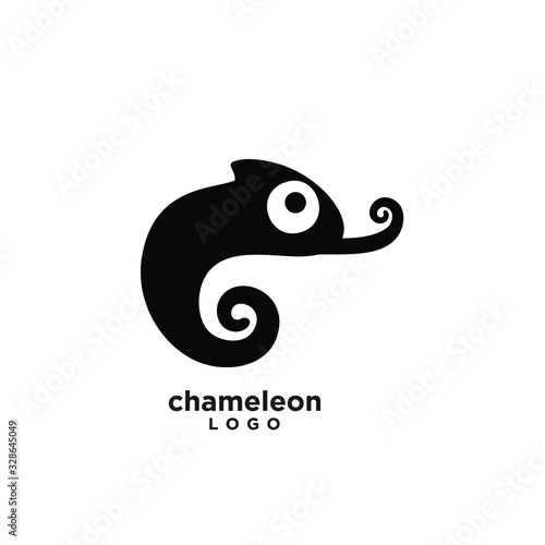 Minimal chameleon logo icon design vector