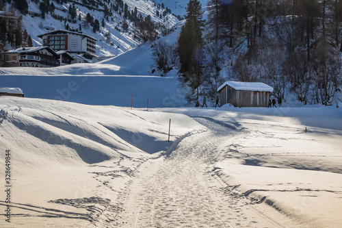 Schi Dorf Obergurgl in 2000 Höhenmetern im Winter, Tirol, Österreich, photo