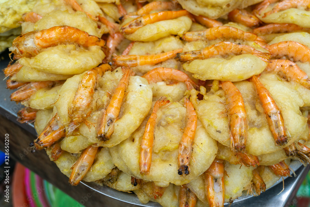 Shrimp cakes, one of top specialties of Hanoi, were sold on Co Ngu street. Hanoi street food Shrimp cakes, one of top specialties of Hanoi, were sold on Co Ngu street. Hanoi street food