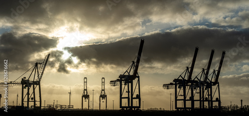 hamburg harbor cranes that look like giraffes, germany
