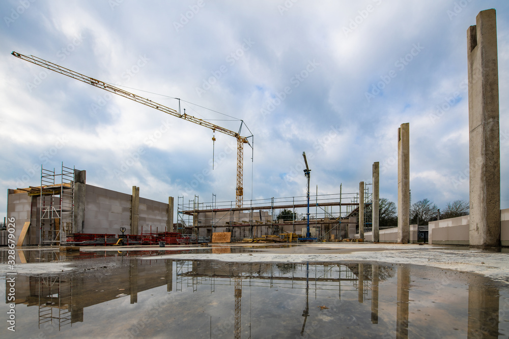 gewerblicher Rohbau mit Hallenbau