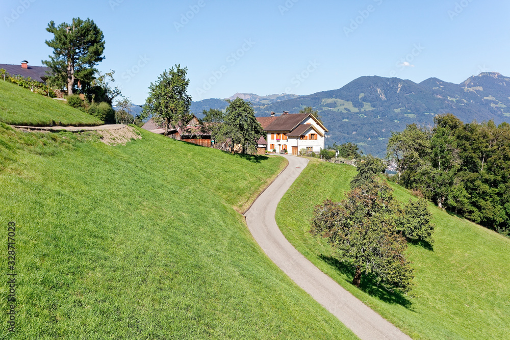 Fototapeta premium Alpine village Amerluegen